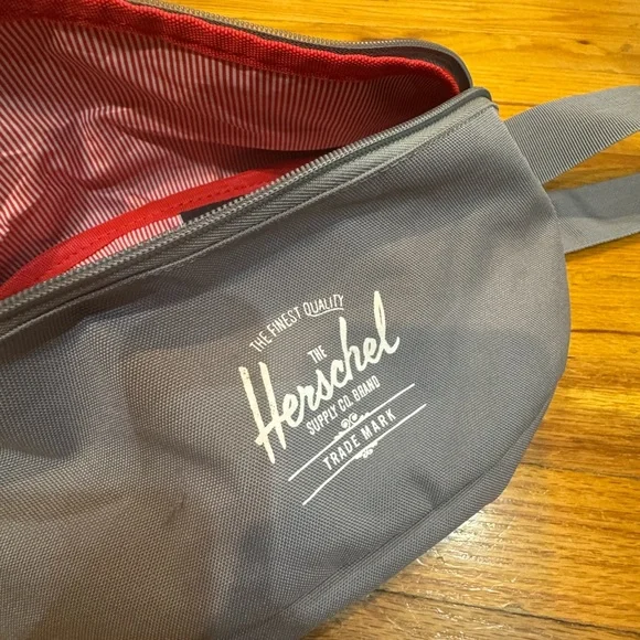 Herschel Fanny pack/ large